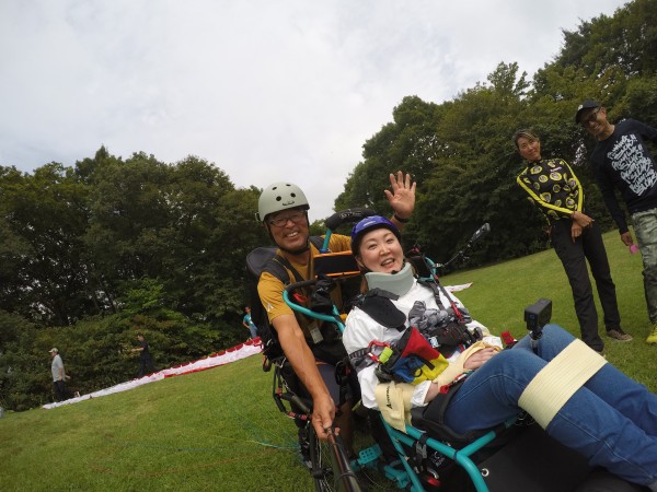 車椅子パラグライダーサムネイル